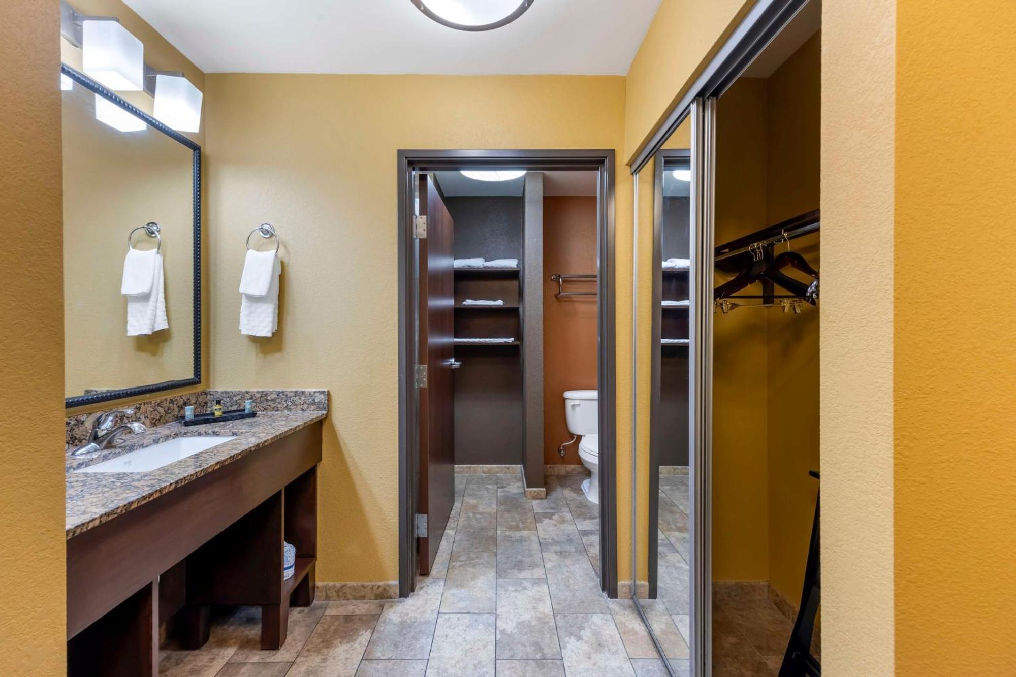 Best Western Plus Tupelo Inn & Suites Exterior foto