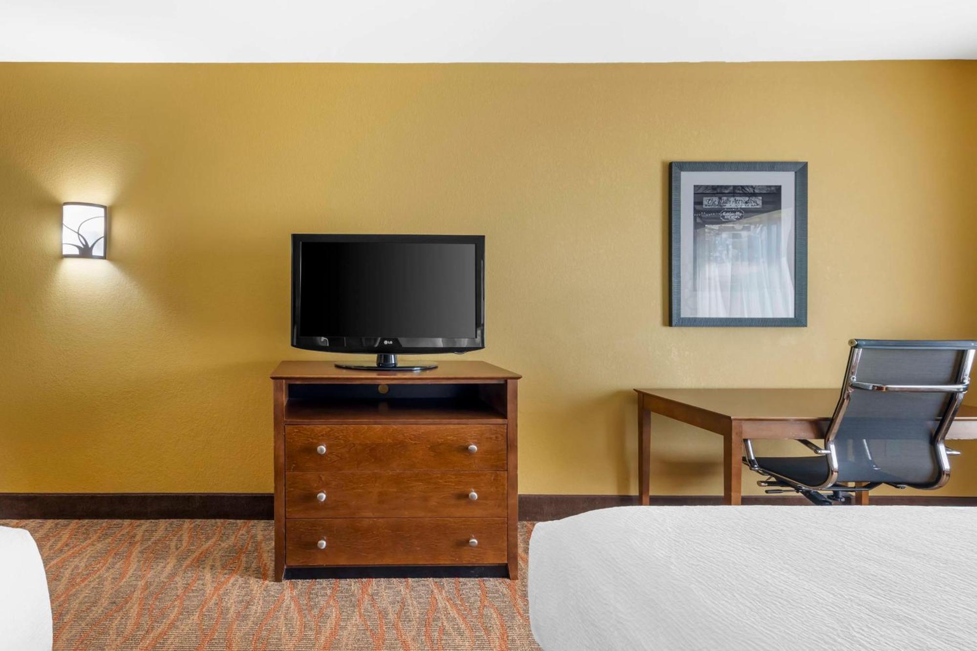 Best Western Plus Tupelo Inn & Suites Exterior foto